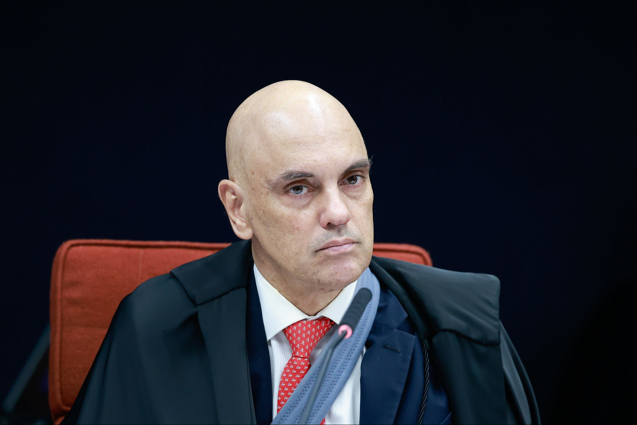 Nesta sexta-feira, Moraes negou pedido da defesa de Bolsonaro para suspender ação penal da trama golpista