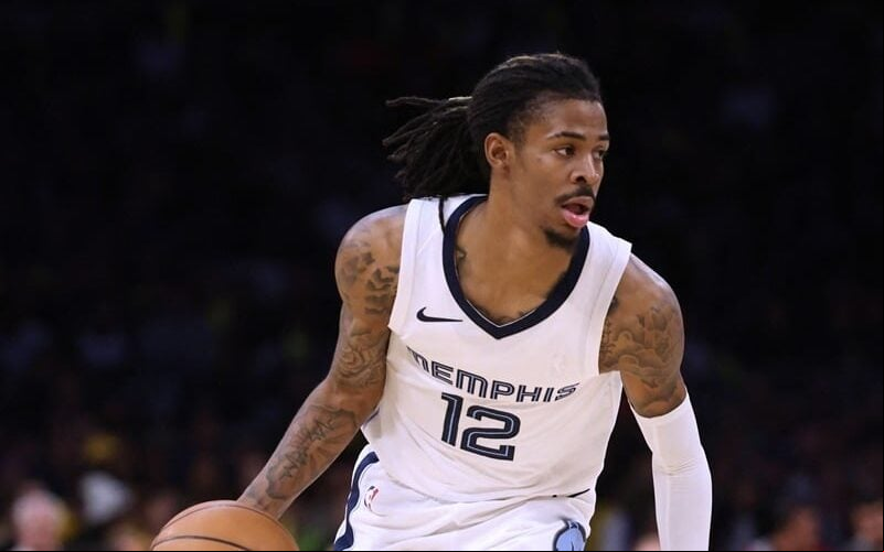 Ja Morant em ação pelo Memphis Grizzlies na NBA (Foto: Harry How / AFP)
