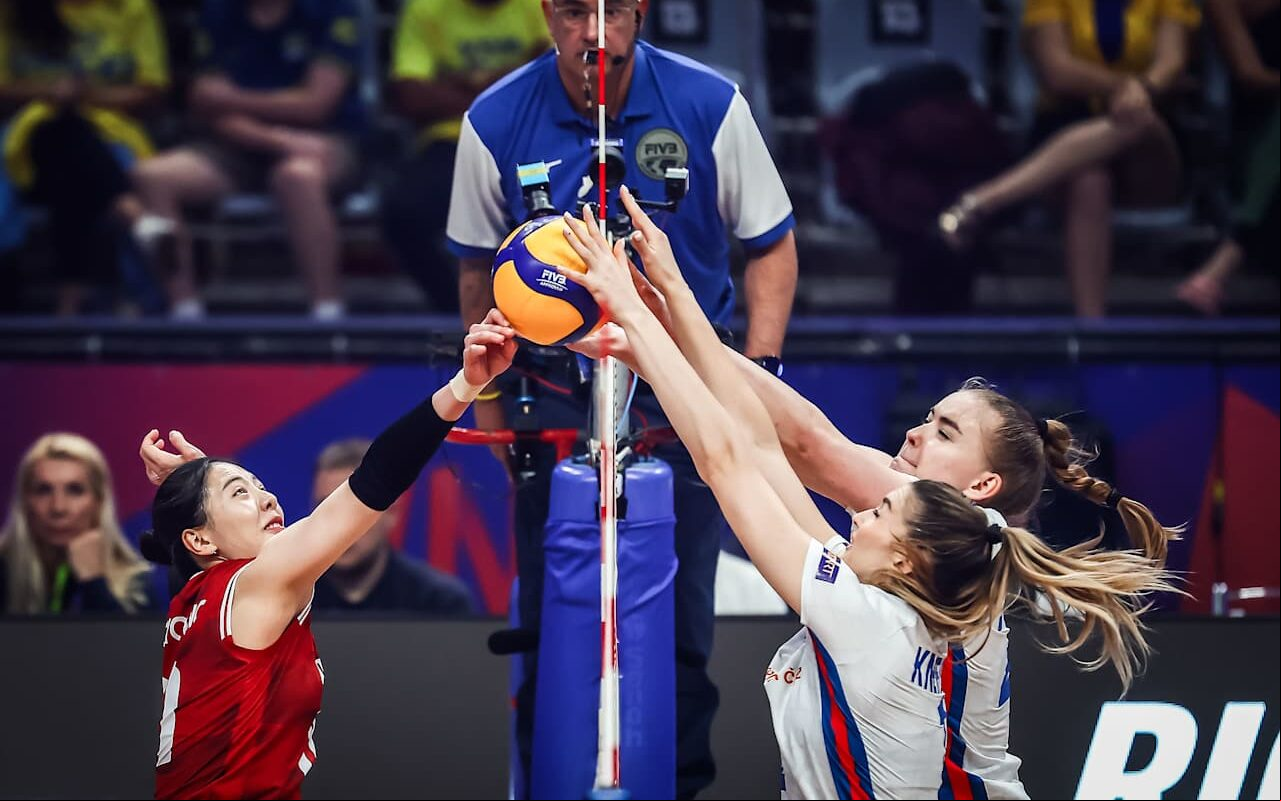 Coreia e Tchéquia em jogo da VNL no Maracanãzinho (Foto: VNL)